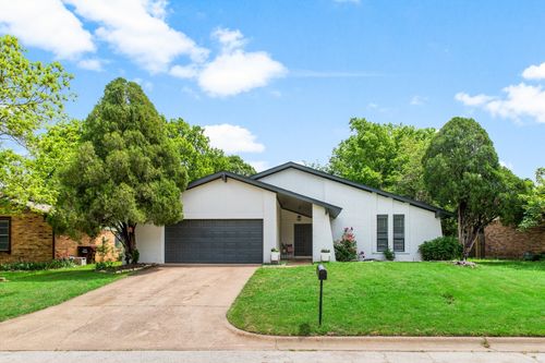 2409 Leslie St, Denton, TX, 76205-5915 | Card Image