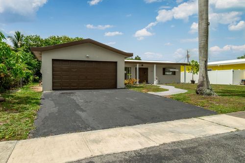 3690 Nw 26th St, Lauderdale Lakes, FL, 33311 | Card Image