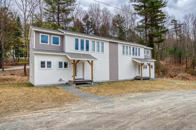 Includes two nicely appointed apartments | Image 41