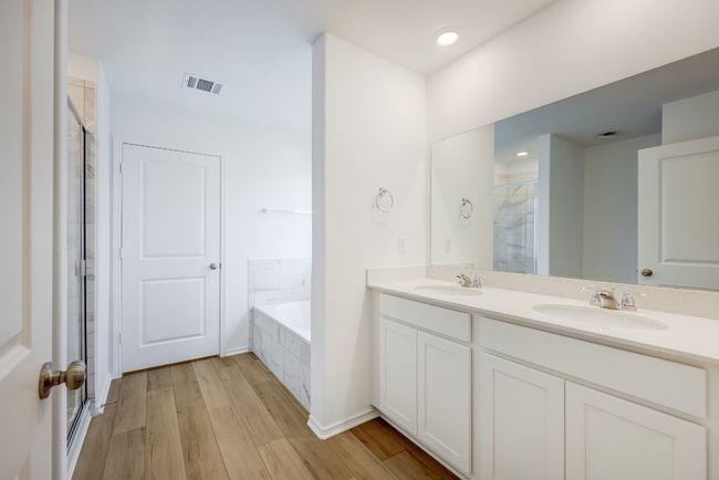 171 Mendoza, House other with 3 bedrooms, 2 bathrooms and 4 parking in Kyle TX | Image 6