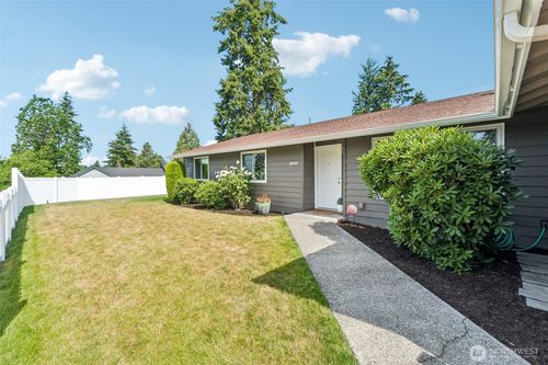 1220 Sw 162nd St, Burien, WA, 98166-2826 | Card Image