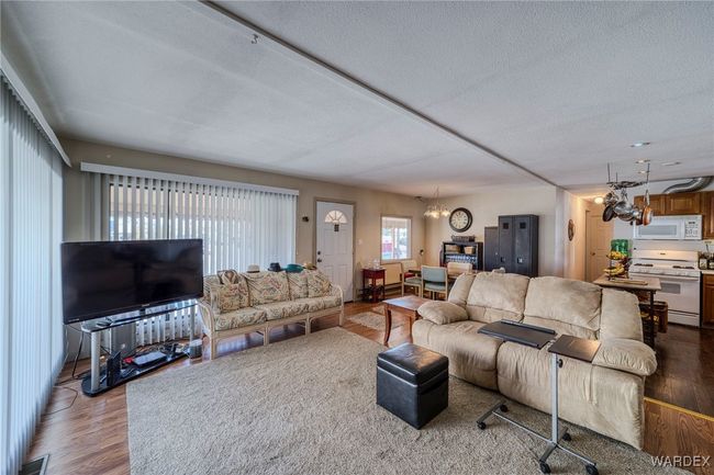 Living Room | Image 7
