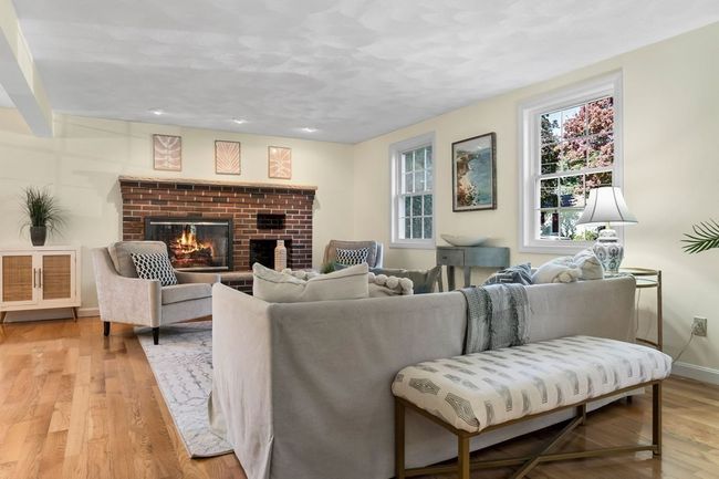 3 Newhall Ln, House other with 4 bedrooms, 3 bathrooms and 3 parking in Newburyport MA | Image 5