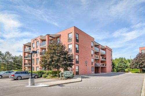 101-217 Scotland St, Fergus, ON, N1M3L8 | Card Image