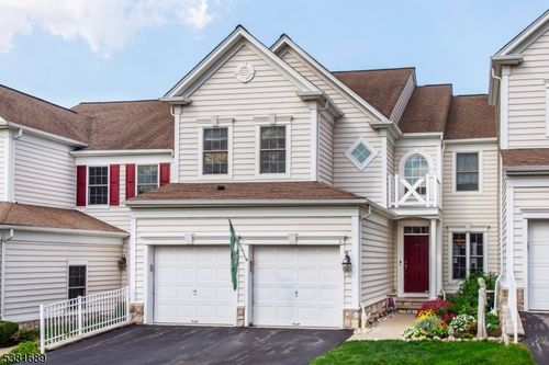 6 Congressional Ln, Totowa, NJ, 07512-2219 | Card Image