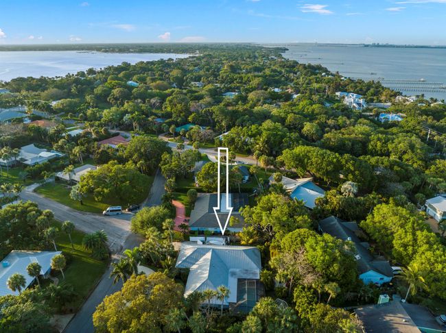 20 Banyan Rd, House other with 4 bedrooms, 3 bathrooms and null parking in Sewalls Point FL | Image 64