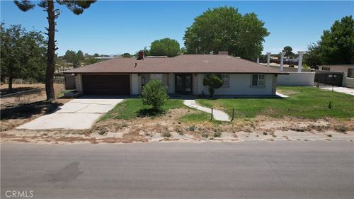 41060 158th St E, Lake Los Angeles, CA, 93535-7069 | Card Image