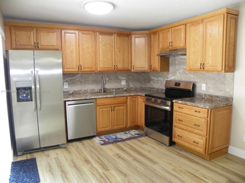 2578 Camelot Ct, Hollywood, FL, 33026-3666 | Card Image