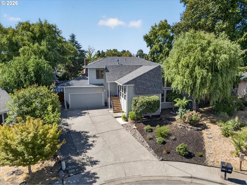 2065 Nw Overton Ct, Beaverton, OR, 97006-5375 | Card Image