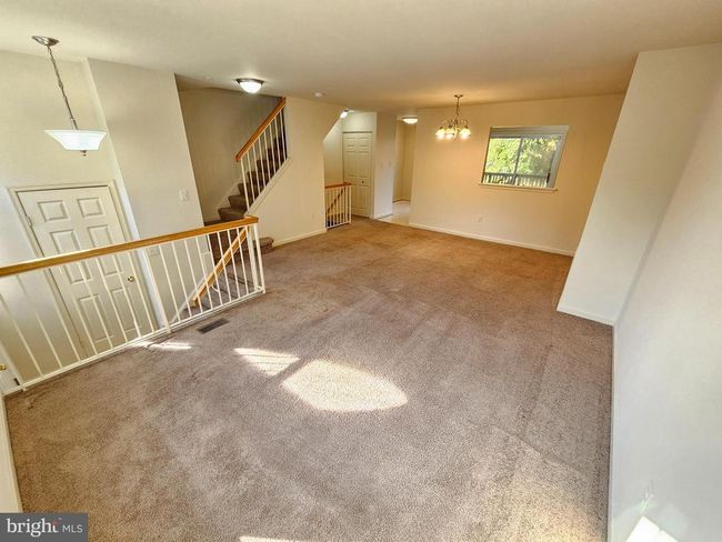19165 Highstream Dr, Townhouse with 3 bedrooms, 4 bathrooms and null parking in GERMANTOWN MD | Image 6