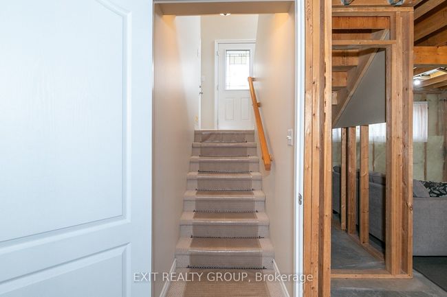 28 Kyle Crt, House other with 2 bedrooms, 1 bathrooms and 4 parking in Frankford ON | Image 17