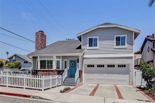 1801 Harriman Ln, Redondo Beach, CA, 90278-4130 | Card Image
