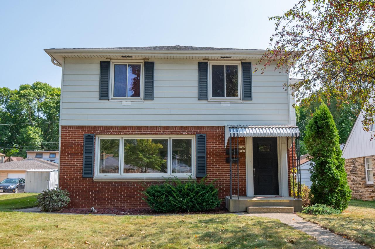 92nd St, Milwaukee, WI 53222