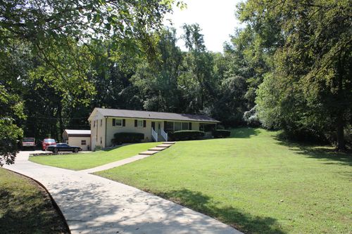 795 Ashwood Ave, Lewisburg, TN, 37091-3666 | Card Image