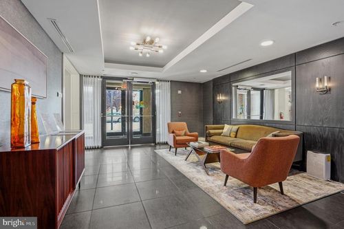 427-1111 Oronoco St, ALEXANDRIA, VA, 22314-2277 | Card Image