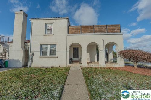 1124 Club Ave, Allentown, PA, 18109-1796 | Card Image