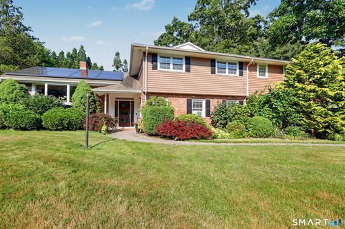 116 Beechwood Ln, Fairfield, CT, 06824 | Card Image