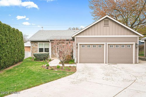 414 N 55th Ave, Yakima, WA, 98908-2801 | Card Image