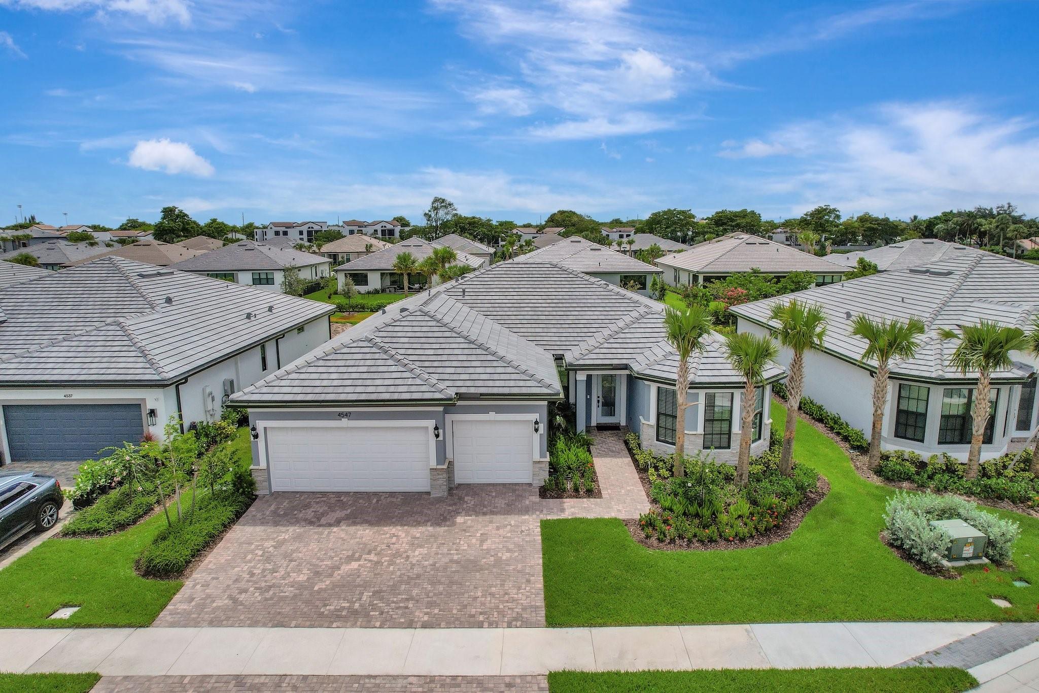 Magnolia Way, Oakland Park, FL 33309