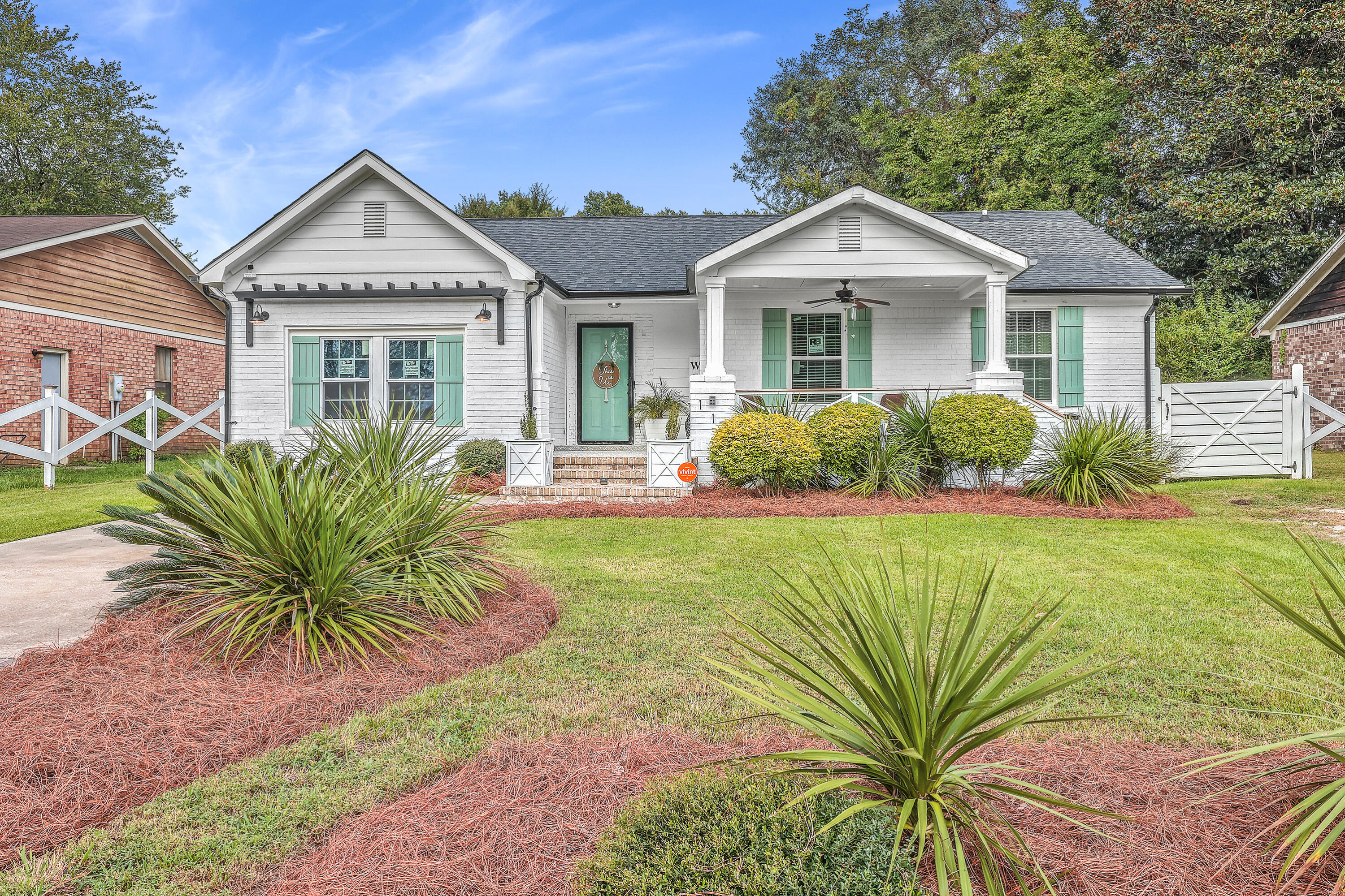 Evergreen Magnolia Ave, Goose Creek, SC 29445