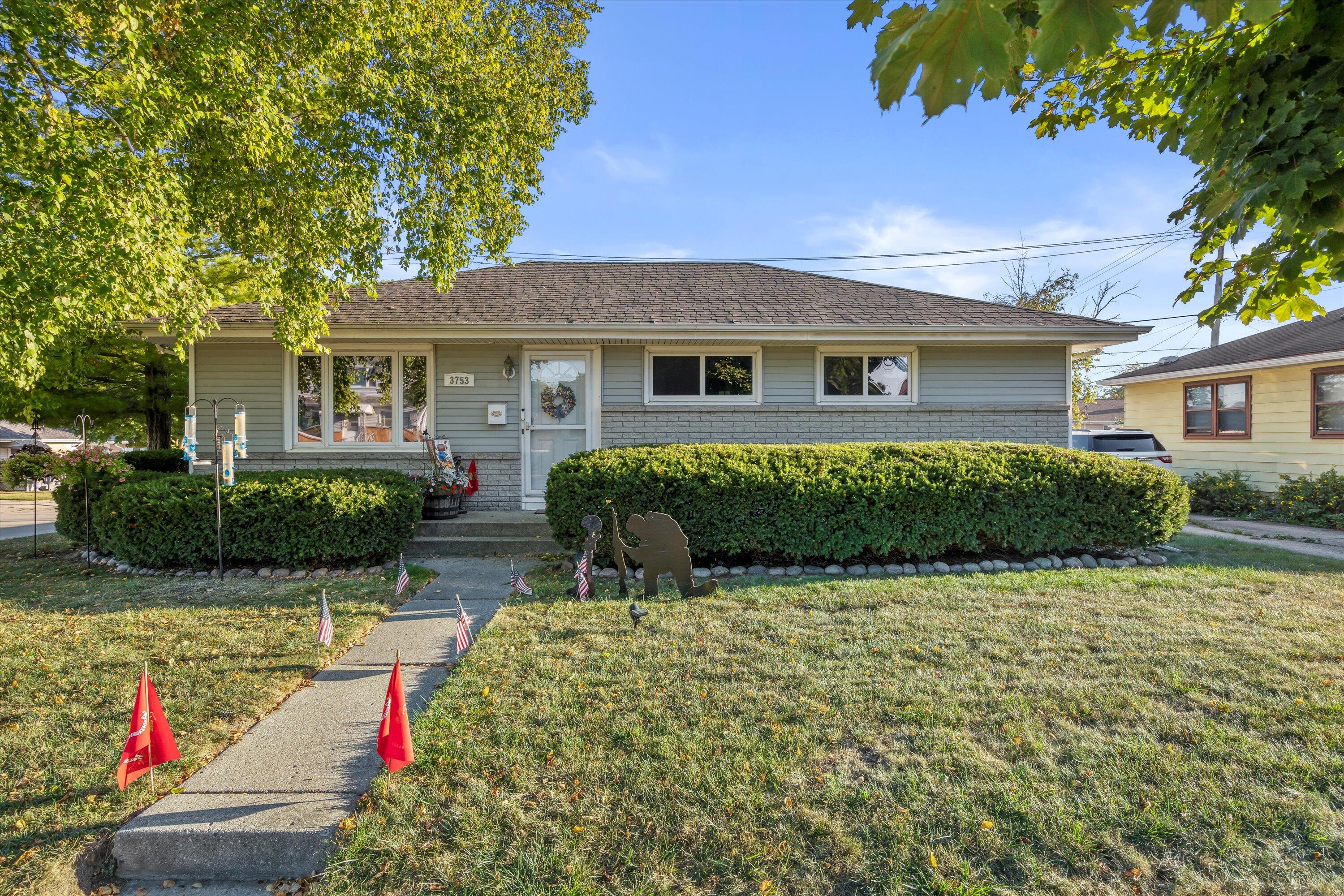 Klieforth Ave, Cudahy, WI 53110