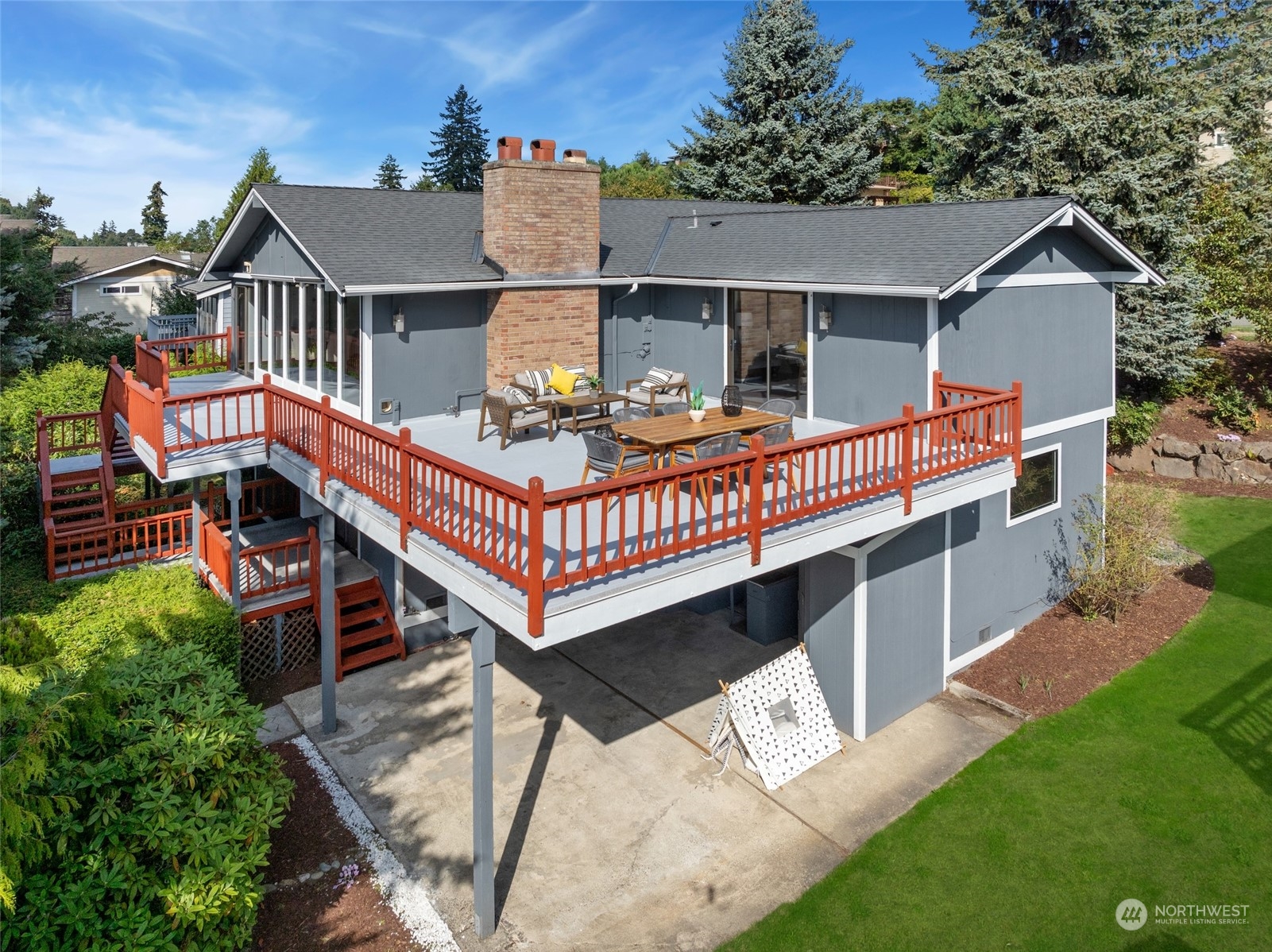 132nd Ave, Bellevue, WA 98006