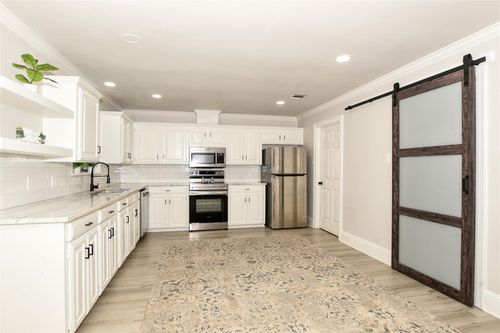 409 Summit Dr, Bossier City, LA, 71111-2236 | Card Image