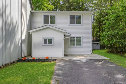 34 Elizabeth Way, Kiamesha Lake, NY, 12751-5034 | Card Image