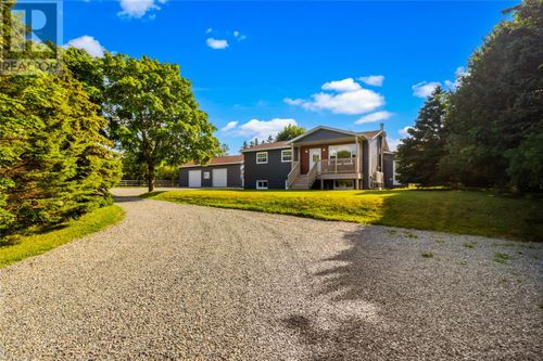 25 Chamberlains Rd, House with 4 bedrooms, 3 bathrooms and null parking in Conception Bay South NL | Card Image