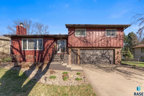 5904 W 35th St Street, Sioux Falls, SD, 57106 | Card Image
