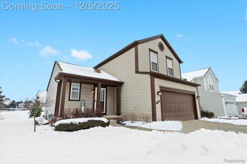 5071 Meadow Crest Cir, Holly, MI, 48442-9343 | Card Image