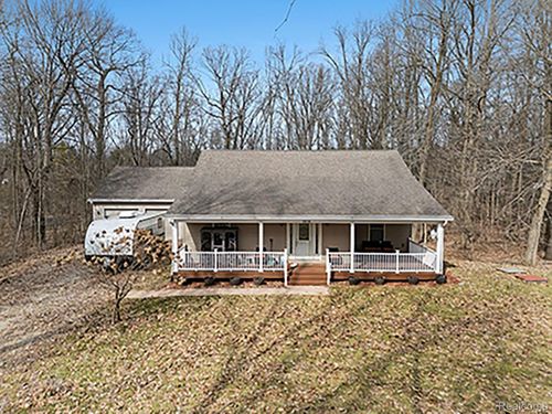 11202 Bach Ln, Byron, MI, 48418-9580 | Card Image