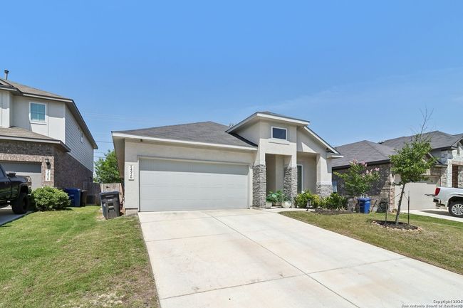 14926 Palmer Crk, House other with 4 bedrooms, 2 bathrooms and null parking in San Antonio TX | Image 5