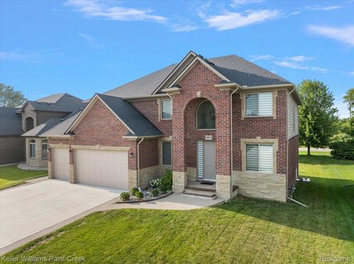 19817 Chase Dr, Macomb, MI, 48042-3717 | Card Image