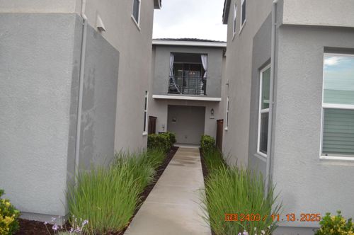 1513 Marina Dr, Lathrop, CA, 95330-8267 | Card Image