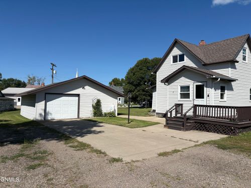 107 6th St, Kathryn, ND, 58049-4008 | Card Image