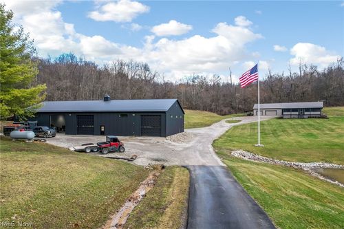 9273 Mulberry Rd, Mount Perry, OH, 43760-9513 | Card Image