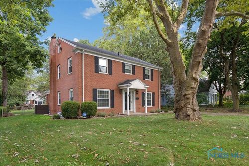 2222 Talmadge Rd, Ottawa Hills, OH, 43606-2529 | Card Image