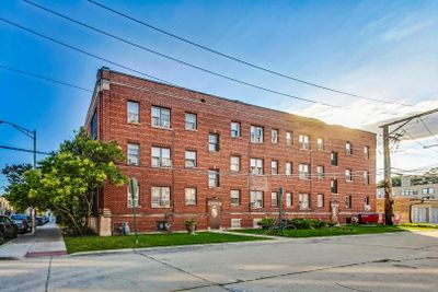 1A - 211 N Marion Street, Condo with 2 bedrooms, 1 bathrooms and 1 parking in Oak Park IL | Image 1