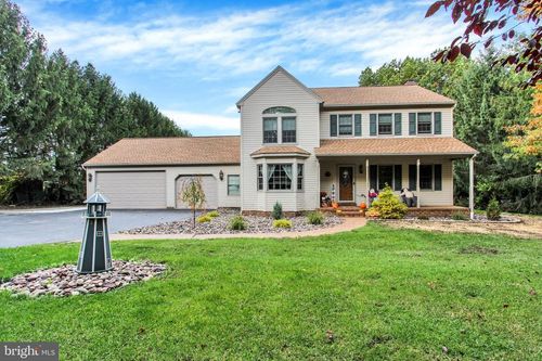 1120 Hoff Rd, HANOVER, PA, 17331-9564 | Card Image