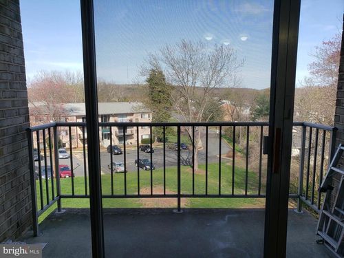 apt-302-12701 Lotte Dr, WOODBRIDGE, VA, 22192-2701 | Card Image
