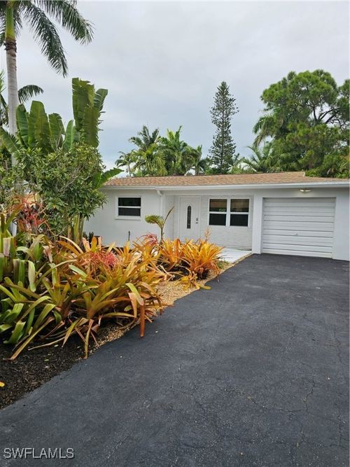 1235 Rordon Ave, NAPLES, FL, 34103-4572 | Card Image