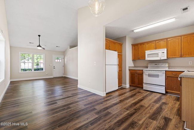 719 Oak Branches Close, House other with 3 bedrooms, 2 bathrooms and 1 parking in Belville NC | Image 14