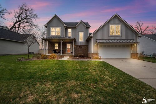 742 Forest Ln, Dundee, MI, 48131-9410 | Card Image