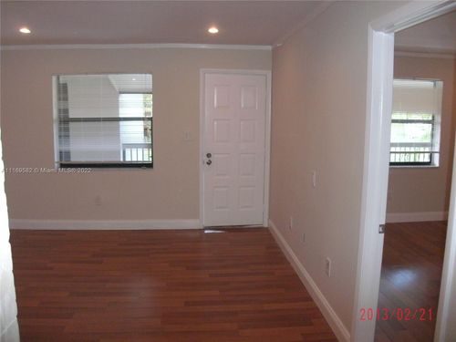 apt-206-6031 Shakerwood Cir, Tamarac, FL, 33319-8300 | Card Image