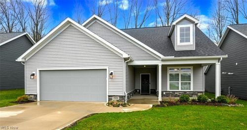 2080 Hawthorn Ct, North Canton, OH, 44720-1135 | Card Image