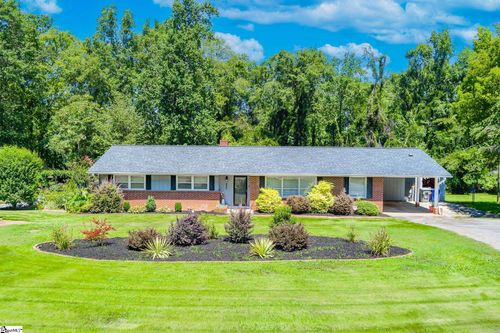 220 Holly Drive, Spartanburg, SC, 29301 | Card Image