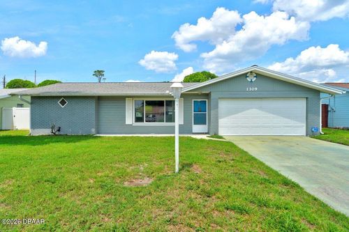 1309 Suwanee Road, Daytona Beach, FL, 32114 | Card Image