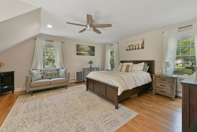 1026 Chandler St, House other with 3 bedrooms, 3 bathrooms and 3 parking in Tewksbury MA | Image 12