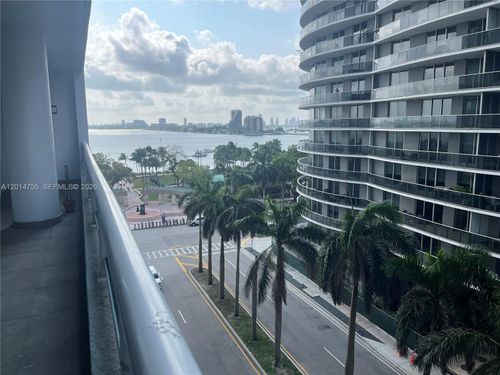 614-1800 N Bayshore Dr, Miami, FL, 33132-3251 | Card Image